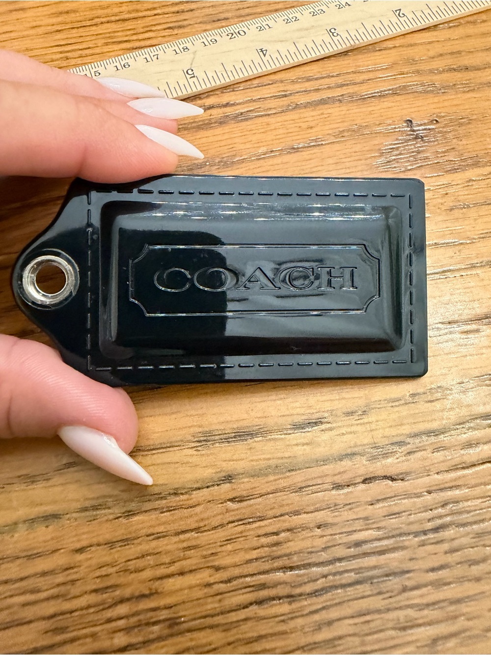 COACH XL Poppy Acrylic Black Hang Tag
